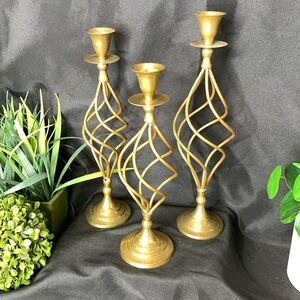 Set of 3 vintage spiral / swirl brass taper candlesticks